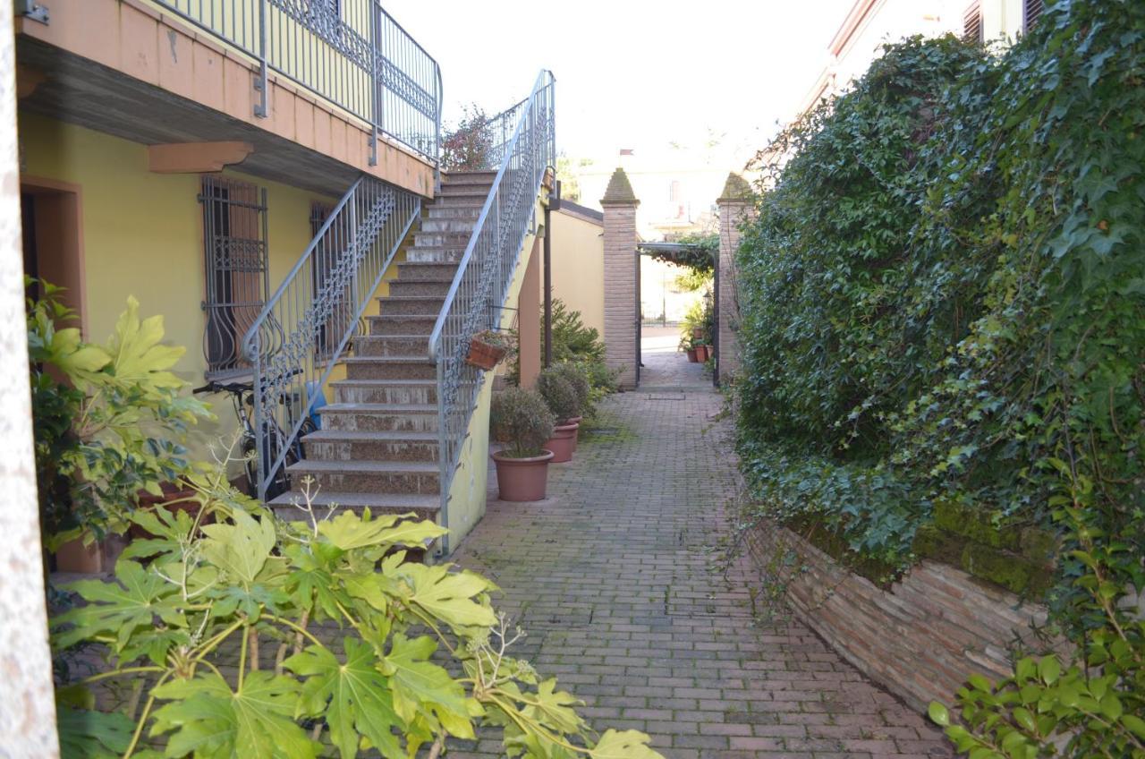 Al Pasarat Hotel Comacchio Exterior photo