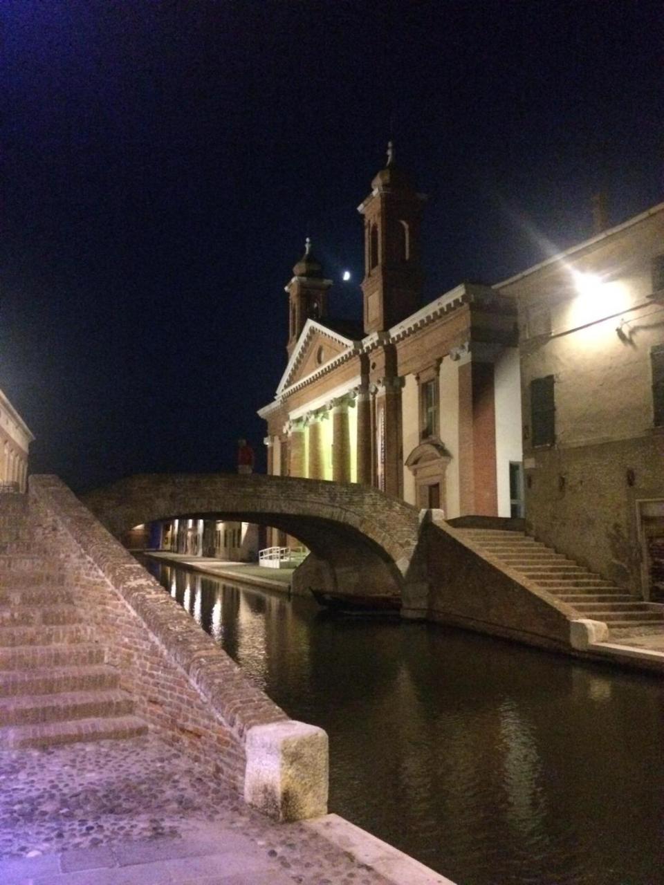 Al Pasarat Hotel Comacchio Exterior photo