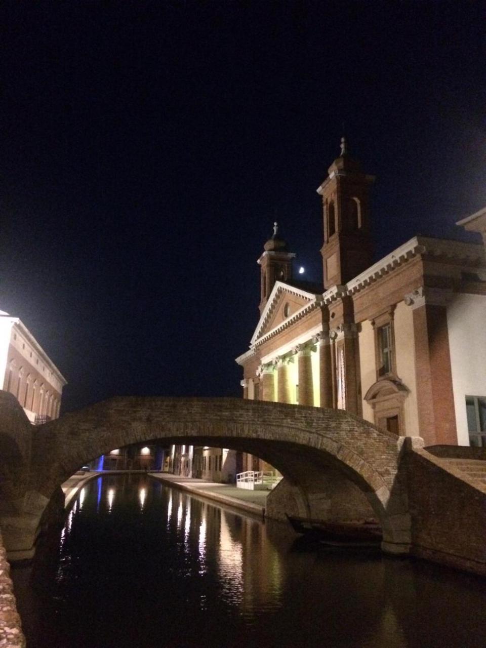 Al Pasarat Hotel Comacchio Exterior photo